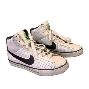 NIKE sweet classic high top 5.5 youth